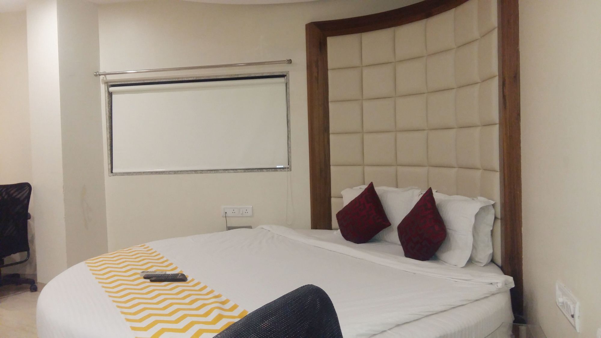 Hotel Address Inn Мумбаи Экстерьер фото